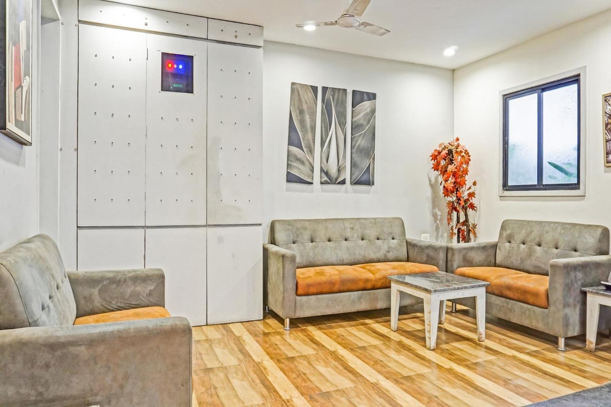 Collection O Royce Studios Near Pune Airport Exterior foto
