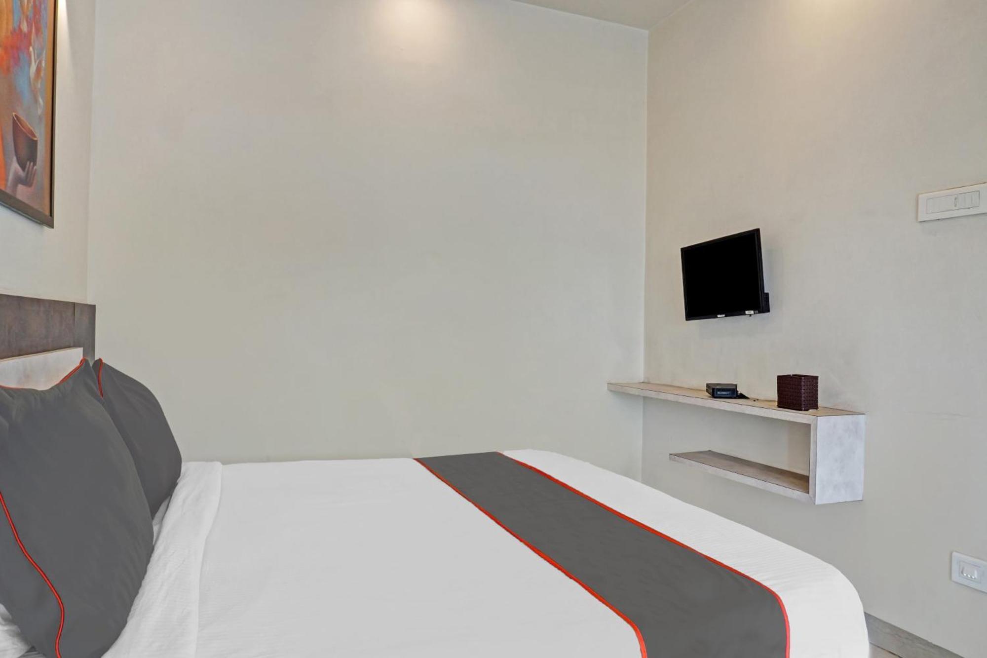 Collection O Royce Studios Near Pune Airport Exterior foto